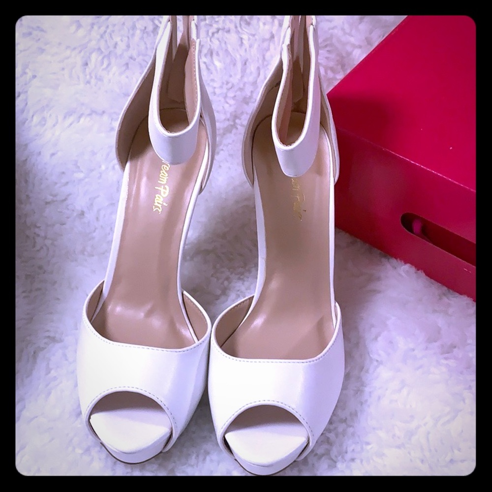 White peep toe heels